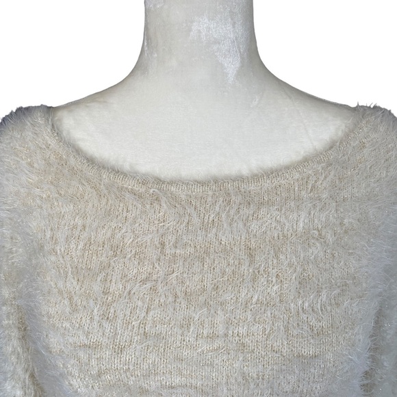 Jennifer Lopez super soft cream colored stretchy sweater gold sparkles warm - Picture 6 of 14